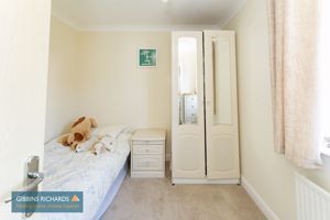 Bedroom- click for photo gallery